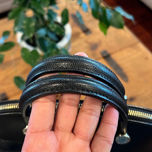 ๐ Furla Saffiano Leather Satchel Bag Made in Italy ๐ฎ๐น - Picture 13 of 16